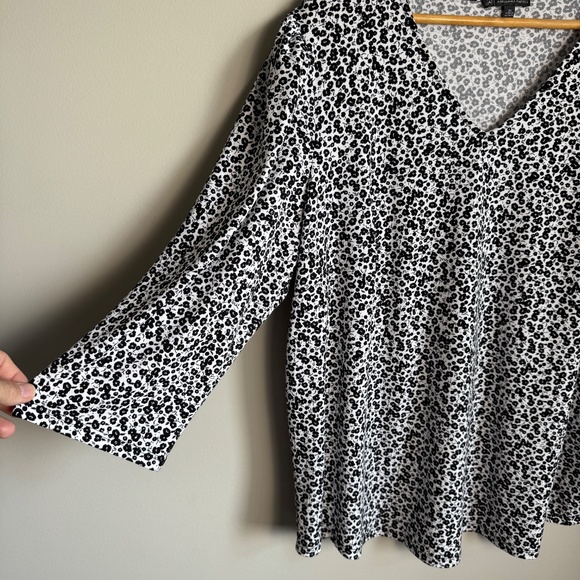 Adrianna Papell 3/4 Sleeve Floral Popover Blouse Black & White‎ Size 2X Office - Picture 2 of 13